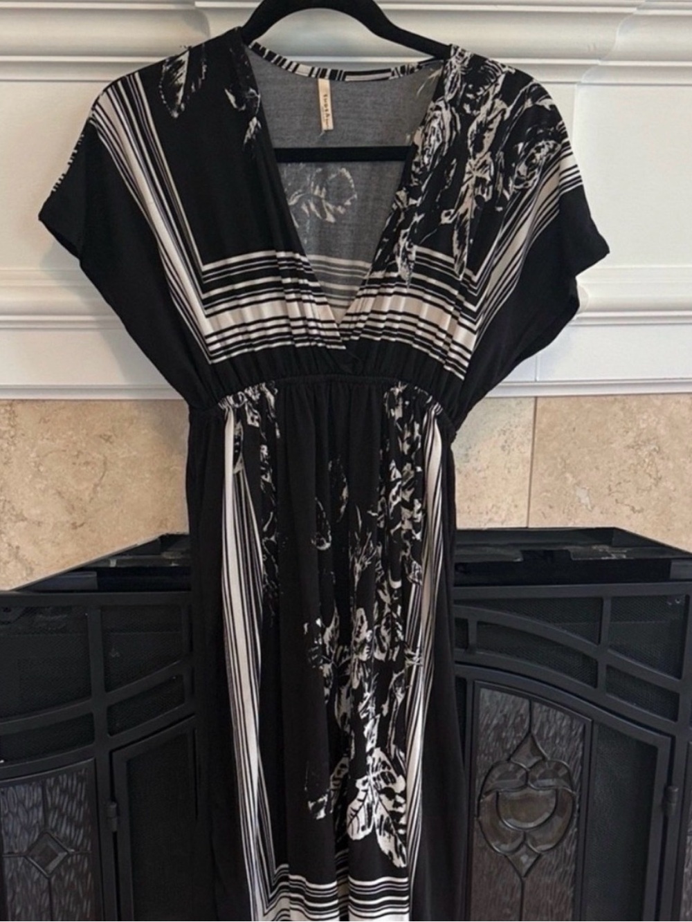 India Boutique Black White Floral Empire Waist Dress Cover Up